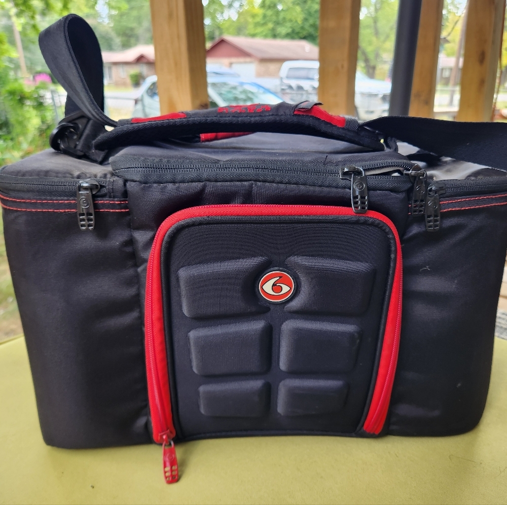 6 PACK FITNESS Innovator 300 MEAL PREP Management Tote | BLACK/RED